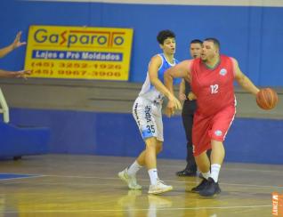 Basquetebol  atrao hoje no ginsio de esportes Jaime Zeni 