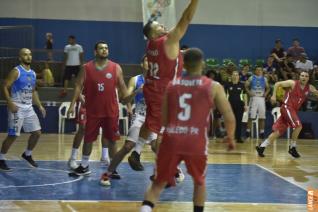 Basquetebol  atrao hoje no ginsio de esportes Jaime Zeni 