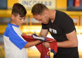 ANDR LUIZ VISITA ESCOLINHA DE FUTSAL DO INCOMAR