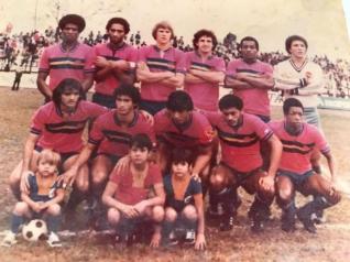 70 ANOS - Vaquinha, o craque da camisa 9 e da vida