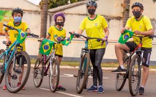 DIA DA INDEPENDNCIA - Toledo realiza Passeio Ciclstico