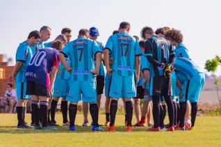 Frank Futebol Clube inaugura fardamento confeccionado pela Jaclani Esportes