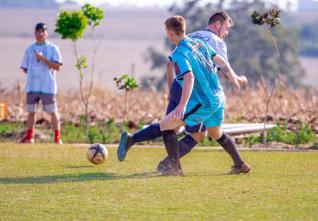 Frank Futebol Clube inaugura fardamento confeccionado pela Jaclani Esportes