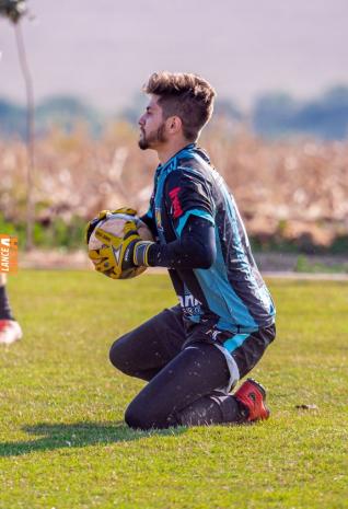 Frank Futebol Clube inaugura fardamento confeccionado pela Jaclani Esportes