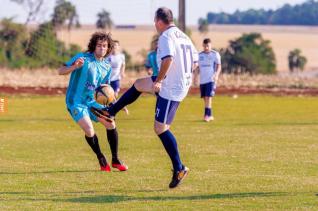 Frank Futebol Clube inaugura fardamento confeccionado pela Jaclani Esportes