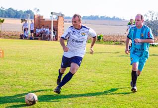 Frank Futebol Clube inaugura fardamento confeccionado pela Jaclani Esportes