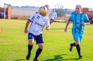 Frank Futebol Clube inaugura fardamento confeccionado pela Jaclani Esportes