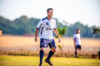 Frank Futebol Clube inaugura fardamento confeccionado pela Jaclani Esportes