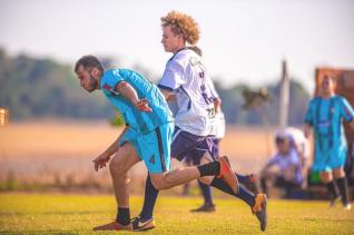 Frank Futebol Clube inaugura fardamento confeccionado pela Jaclani Esportes
