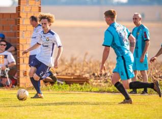 Frank Futebol Clube inaugura fardamento confeccionado pela Jaclani Esportes