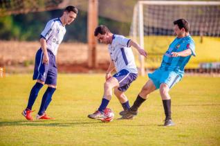 Frank Futebol Clube inaugura fardamento confeccionado pela Jaclani Esportes