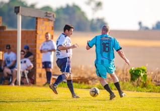 Frank Futebol Clube inaugura fardamento confeccionado pela Jaclani Esportes