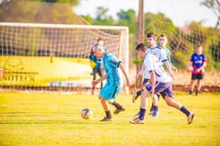 Frank Futebol Clube inaugura fardamento confeccionado pela Jaclani Esportes