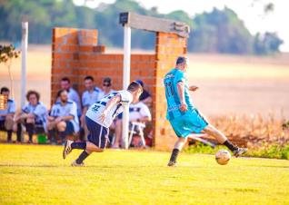 Frank Futebol Clube inaugura fardamento confeccionado pela Jaclani Esportes
