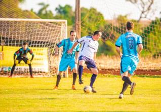 Frank Futebol Clube inaugura fardamento confeccionado pela Jaclani Esportes