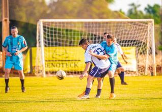 Frank Futebol Clube inaugura fardamento confeccionado pela Jaclani Esportes