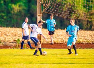 Frank Futebol Clube inaugura fardamento confeccionado pela Jaclani Esportes