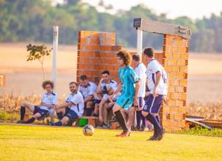 Frank Futebol Clube inaugura fardamento confeccionado pela Jaclani Esportes