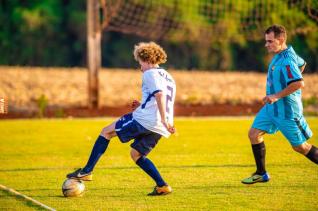 Frank Futebol Clube inaugura fardamento confeccionado pela Jaclani Esportes