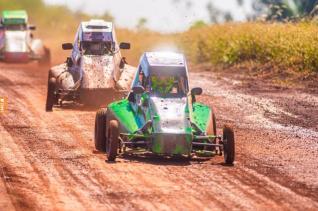Kartcross teve etapa do campeonato interno