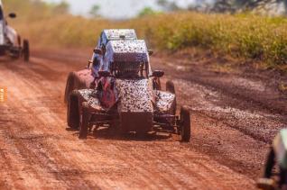 Kartcross teve etapa do campeonato interno