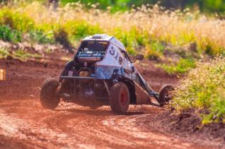 Kartcross teve etapa do campeonato interno