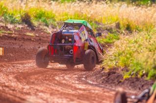 Kartcross teve etapa do campeonato interno