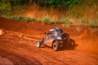 Kartcross teve etapa do campeonato interno