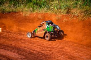 Kartcross teve etapa do campeonato interno