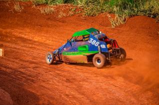 Kartcross teve etapa do campeonato interno