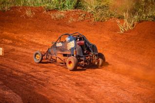 Kartcross teve etapa do campeonato interno