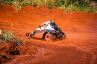 Kartcross teve etapa do campeonato interno