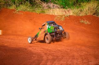 Kartcross teve etapa do campeonato interno