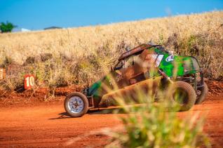 Kartcross teve etapa do campeonato interno