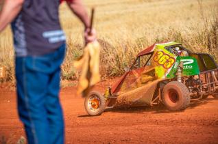 Kartcross teve etapa do campeonato interno