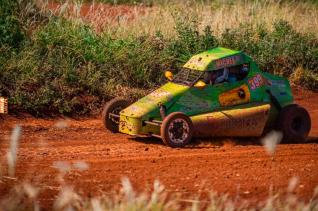 Kartcross teve etapa do campeonato interno