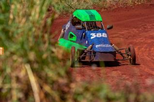 Kartcross teve etapa do campeonato interno