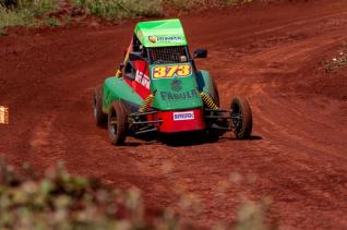 Kartcross teve etapa do campeonato interno