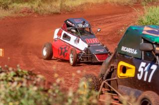 Kartcross teve etapa do campeonato interno