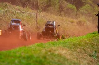 Kartcross teve etapa do campeonato interno