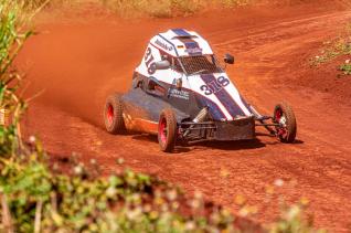 Kartcross teve etapa do campeonato interno