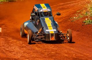 Kartcross teve etapa do campeonato interno