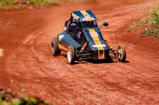 Kartcross teve etapa do campeonato interno