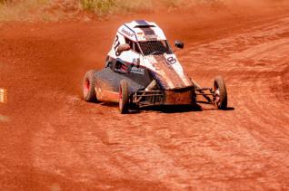 Kartcross teve etapa do campeonato interno