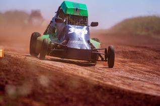 Kartcross teve etapa do campeonato interno