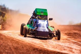 Kartcross teve etapa do campeonato interno