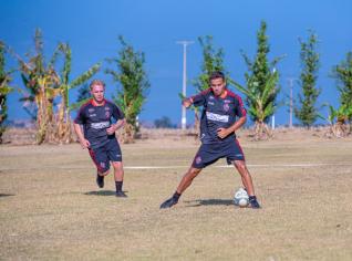 Emprio Santa Maria F.C. vence por 8 a 3 Vila Sapo
