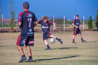 Emprio Santa Maria F.C. vence por 8 a 3 Vila Sapo