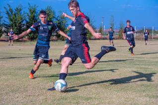 Emprio Santa Maria F.C. vence por 8 a 3 Vila Sapo