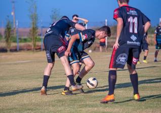 Emprio Santa Maria F.C. vence por 8 a 3 Vila Sapo
